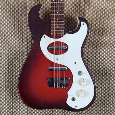Silvertone 1457 1960’s Vintage Guitar w/ Amp-in-Case (401) image 1