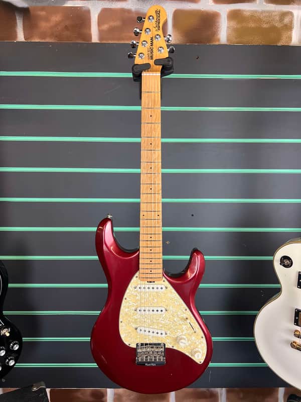Music Man Silhouette Special Candy Apple Red 1996 Refinished