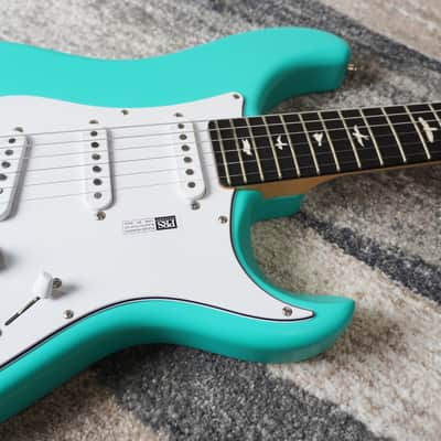 *NEW IN BOX* 2026 PRS Silver Sky Limited Edition Wild Blue USA John Mayer Matching Headstock image 6