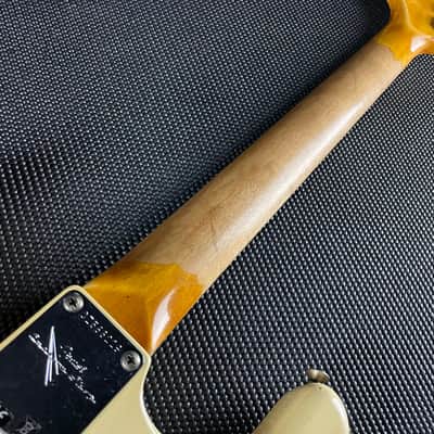 Fender Custom Shop 1967 Stratocaster, Heavy Relic- Aged Vintage White image 14