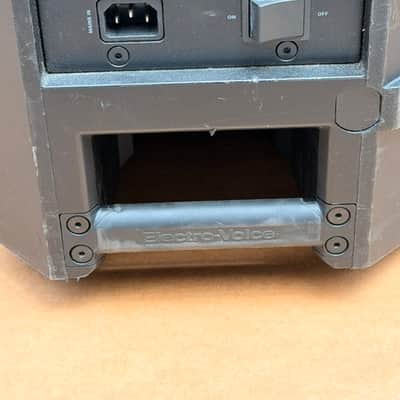 Electro Voice (EV) ELX200 Powered Single 12" Two-Way Loudspeaker 90 x 60 Degree Coverage Pattern image 10