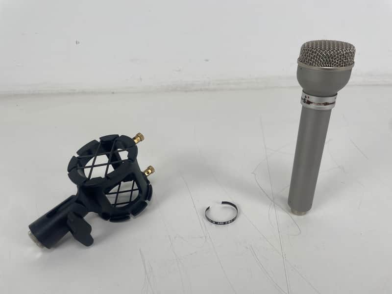 AKG - D19C - Cardioid Dynamic Microphone - 30 to 16,000 Hz - 200 Ohms - Inc. Mount/Cable image 1