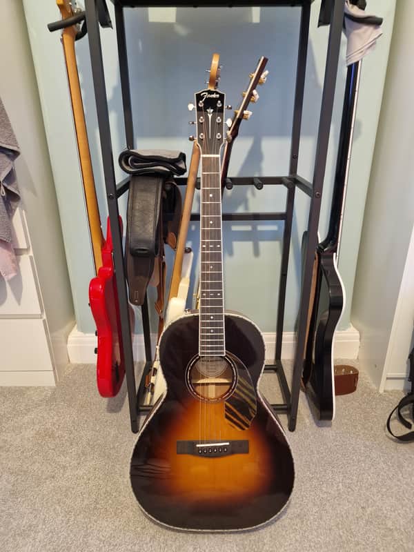 Fender Paramount PS-220E