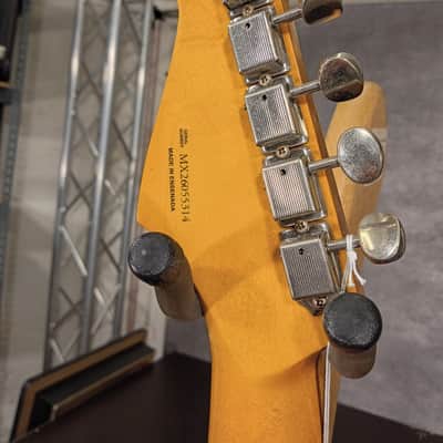 Fender Vintera II Road Worn '60s Stratocaster 2026 - 3 Color Sunburst Limted edition 7.1 pounds image 10