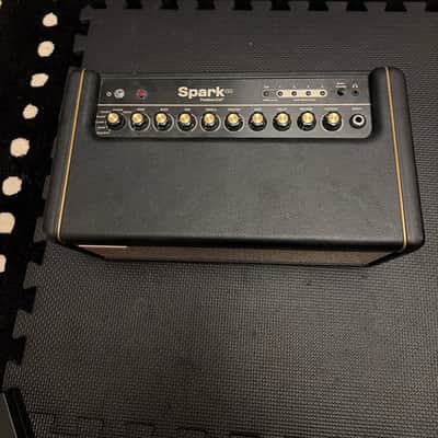 Positive Grid Spark 40 40-Watt 2x4" Modeling Guitar Combo 2020 - Present - Black image 1