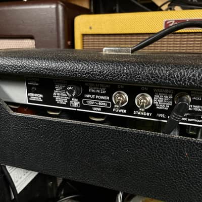 2010s Fender Deluxe Reverb 22w 1x12" Tube Amp Combo image 8
