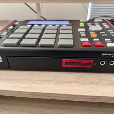 Immagine Akai MPC1000 Music Production Center 2004 - 2013 - Black - 2