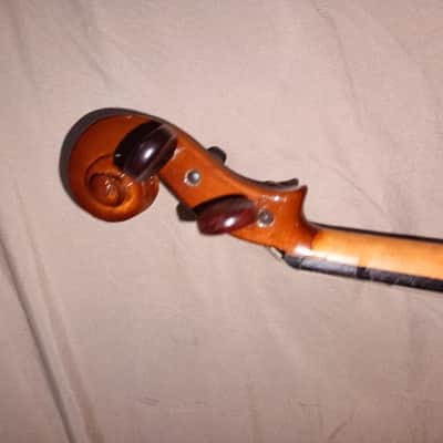 Stentor 1500 Student II 4/4 Violin with Case and Bow image 12
