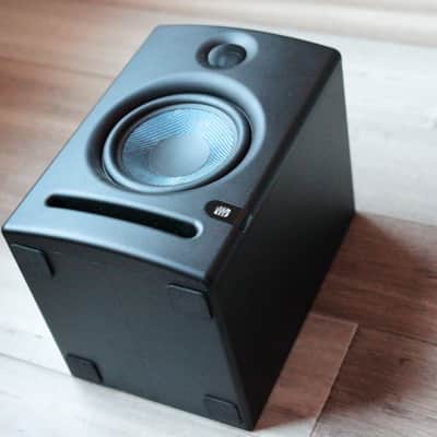 PreSonus Eris E5 2-Way 5" Active Studio Monitor (Single) 2013 - Present - Black image 3