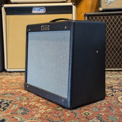 Fender Blues Junior III 15-Watt 1x12" Guitar Combo 2010 - 2017 - Black image 4