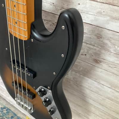 Used Squier 40th Anniversary Vintage Edition Jazz Bass image 4