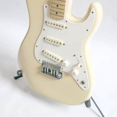 Fender Standard Stratocaster with Maple Fretboard 1983 - 1984 - Ivory White image 5