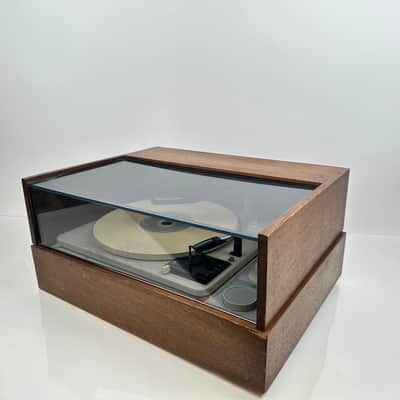 KLH Model Twenty Stereo Turntable Receiver image 14