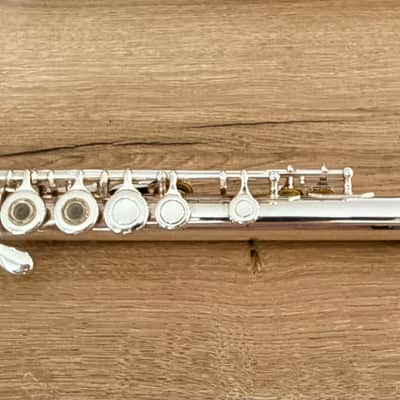 Flûte traversière Yamaha YFL-281 (MADE IN JAPAN) - Clétage ouvert image 4