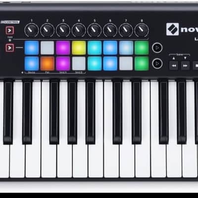 Novation Launchkey 25 MK2 MIDI Keyboard (Includes Ableton Live Lite 9 and other synth software) image 3