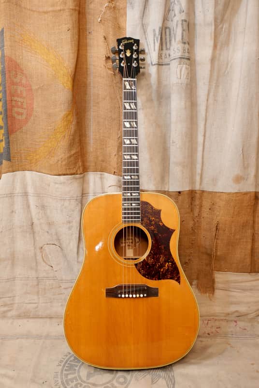 Gibson Country Western
