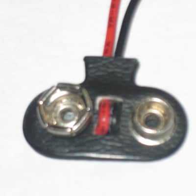 ONE very lightly used genuine Boss 9v battery clip [specifically for Boss pedals that use battery clip with black plastic covering near the terminal part (which are most of them) - but can be a replacement for the gray battery clip] image 15