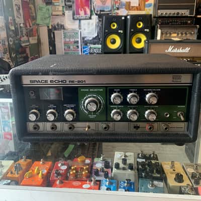 Roland RE-201 Space Echo Tape Delay / Reverb 1974 - 1988 - Black
