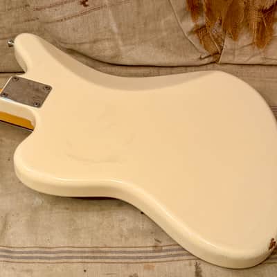 Fender MIJ Classic 60's Jazzmaster 2015 - Vintage White image 16