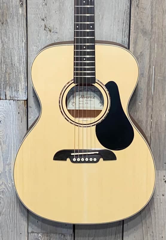 Alvarez RF26 Regent OM/Folk Acoustic Natural Complete with Killer Gig Bag  & Guitar Wall Hanger ! image 1