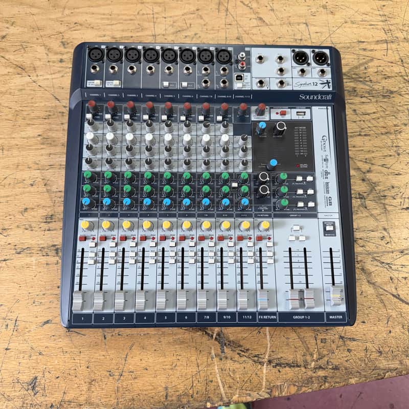 Soundcraft Signature 12 12-Channel Analog USB Mixer w/ Effects