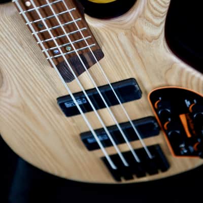 Cort Artisan B4 Element 2025 - Open Pore Natural image 5