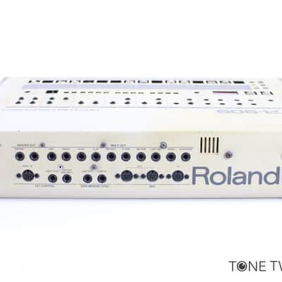 Roland TR-909 Rhythm Composer Drum Machine BAD SHAPE For Parts / Repair READ 1st image 5