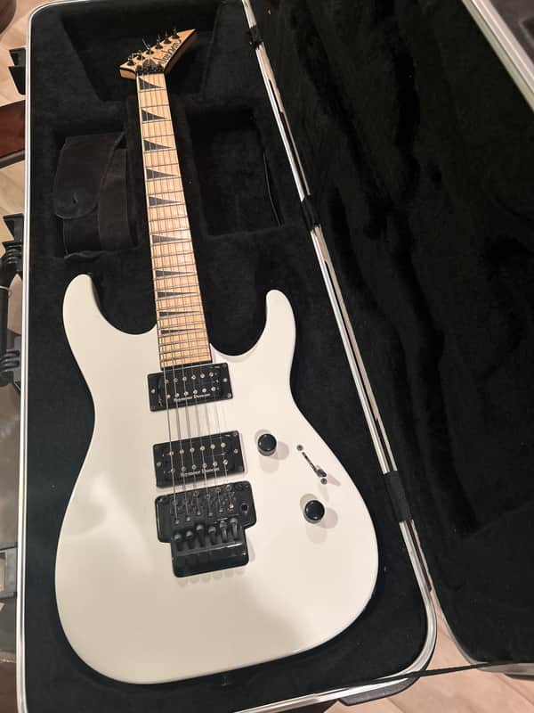 Jackson Pro Series DK2M Dinky 2006 - 2009 - Snow White image 1