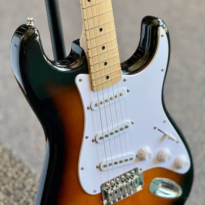 Squier by Fender Sonic Stratocaster Electric Guitar, 2-Color Sunburst image 2