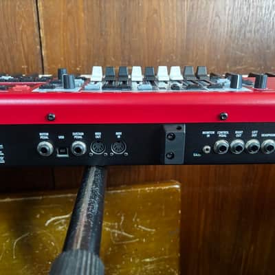 Nord Electro 6D SW61 Semi-Weighted 61-Key Digital Piano w/ bag image 11