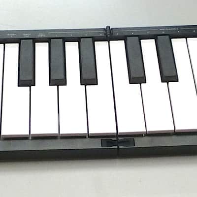Teclado MIDI USB BT Carry-On Folding Controller 49 plegable. Como nuevo image 11