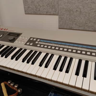ULTRA RARE AKAI X7000 SAMPLER SAMPLING KEYBOARD 12 BITS LOFI