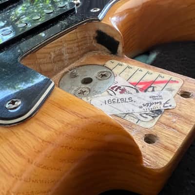 Fender Stratocaster Left-Handed with 3-Bolt Neck, Maple Fretboard 1977 - Natural image 3