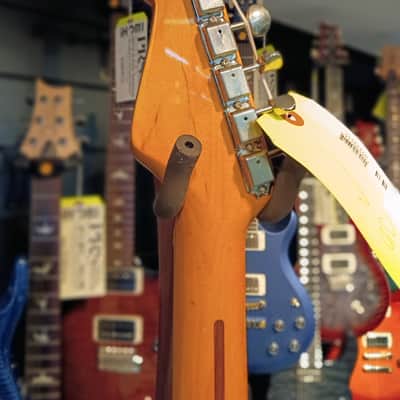 Fender 70th Anniversary American Vintage II '54 Stratocaster 2024 - 2-Color Sunburst image 9