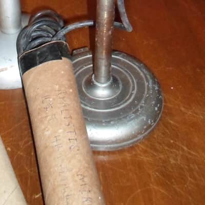 2 Vintage Realistic 33-989 Dynamic Cardoid Studio Two Sided Microphones w/ 2 matching Cords image 1
