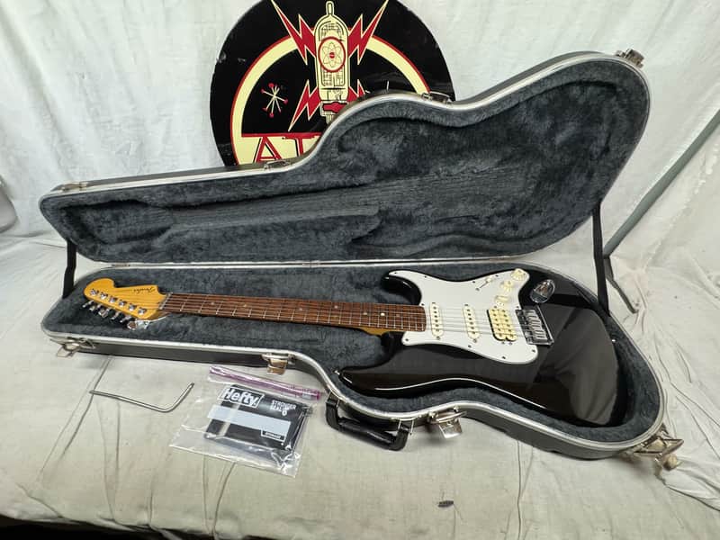 Fender American Deluxe Fat Stratocaster HSS Guitar with Case 2000 - Black / Rosewood fingerboard