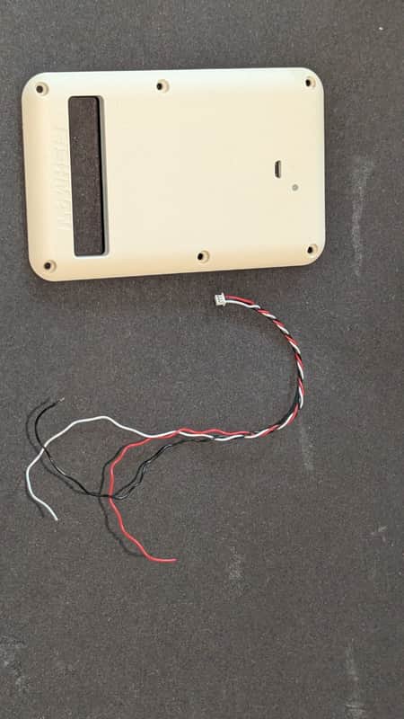 Fishman PRO-BPK-FSW Fluence Rechargeable Battery Pack for Strat 2010s - White image 1