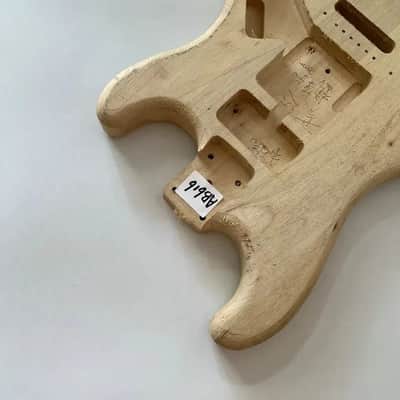 Basswood Guitar Strat Style Body image 4