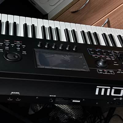 Yamaha Montage 6 Flagship Synthesizer 2019 - Present - Black image 4