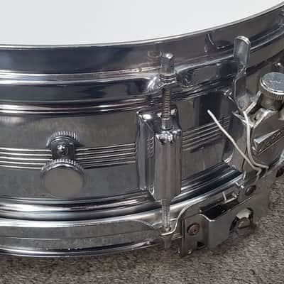 Rogers vintage "Dynasonic" 5 1/2x14 snare drum late 60's early 70's - chrome image 5