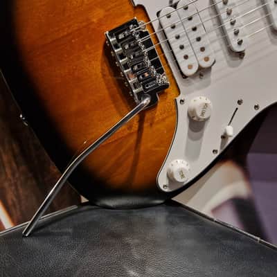 Ibanez GRG140-SB GiO E-Guitar, Sunburst image 3