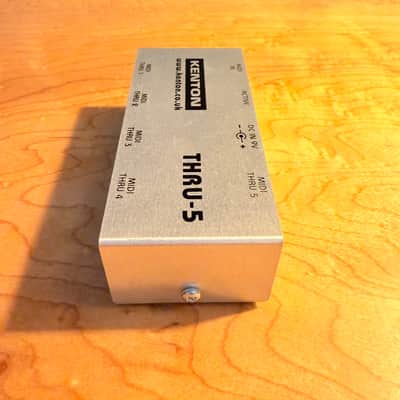 Kenton Thru-5 MIDI Thru Box image 4