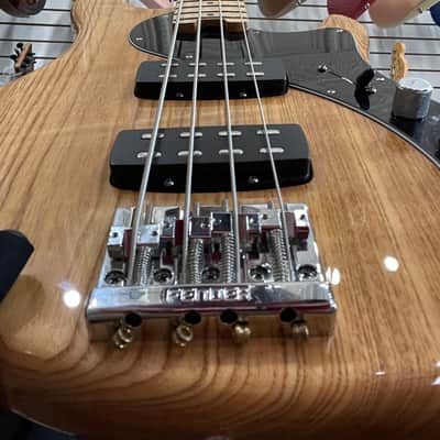 Used - Fender Deluxe Dimension Bass V with Maple Fretboard 2014 - 2016 - Natural image 5