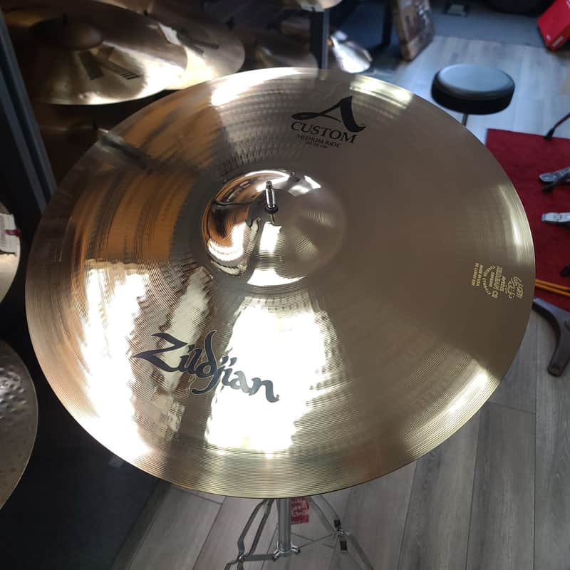 Zildjian 20" A Custom Medium Ride Cymbal 2439g image 1