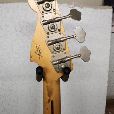 Fender 1959 Custom Shop Relic PBass Special Order 2008 Sunburst image 7