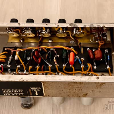 1965 Fender Vibro Champ Vintage Black Panel Tube Amp 1x8, Class A, FEIC image 10