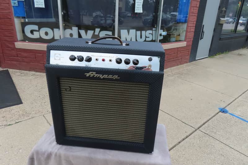 Ampeg REVERBEROCKET ll