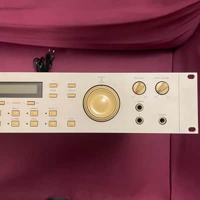 Akai S2000 FULL EXPANDED imagen 3