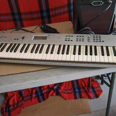 Yamaha S03 Synthesizer