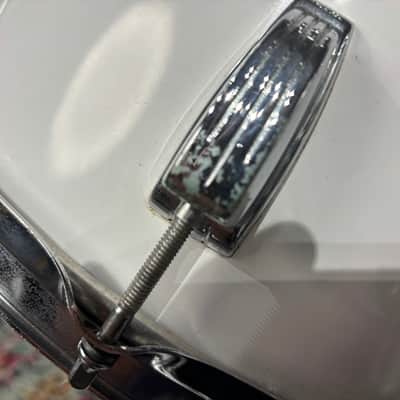 Ludwig Late 1970s Classic Maple Drum Set 22", 16", 13", 12", 10", White Cortex image 7